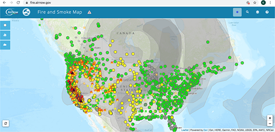 captura de pantalla del mapa de incendios y humo